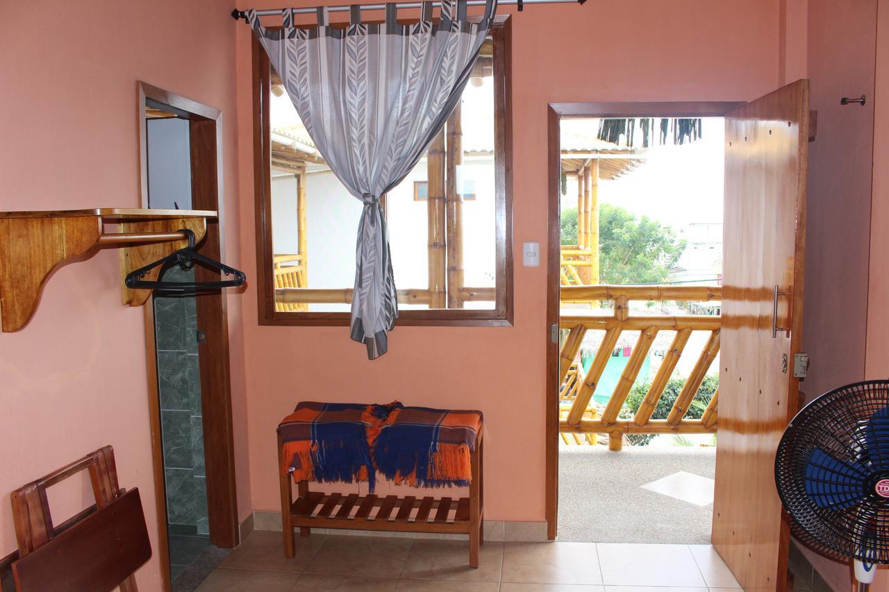 La Mariposa Hostal Olon Ngoại thất bức ảnh